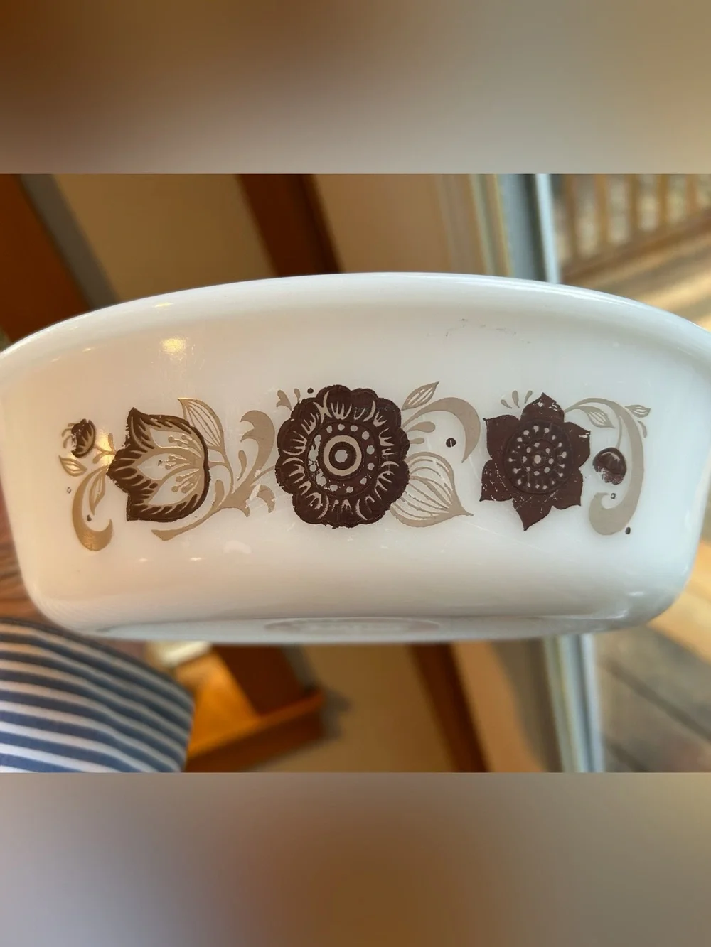Glasbake Black Tulip #J235 1 qt Oval Milk Glass Open Casserole Vintage